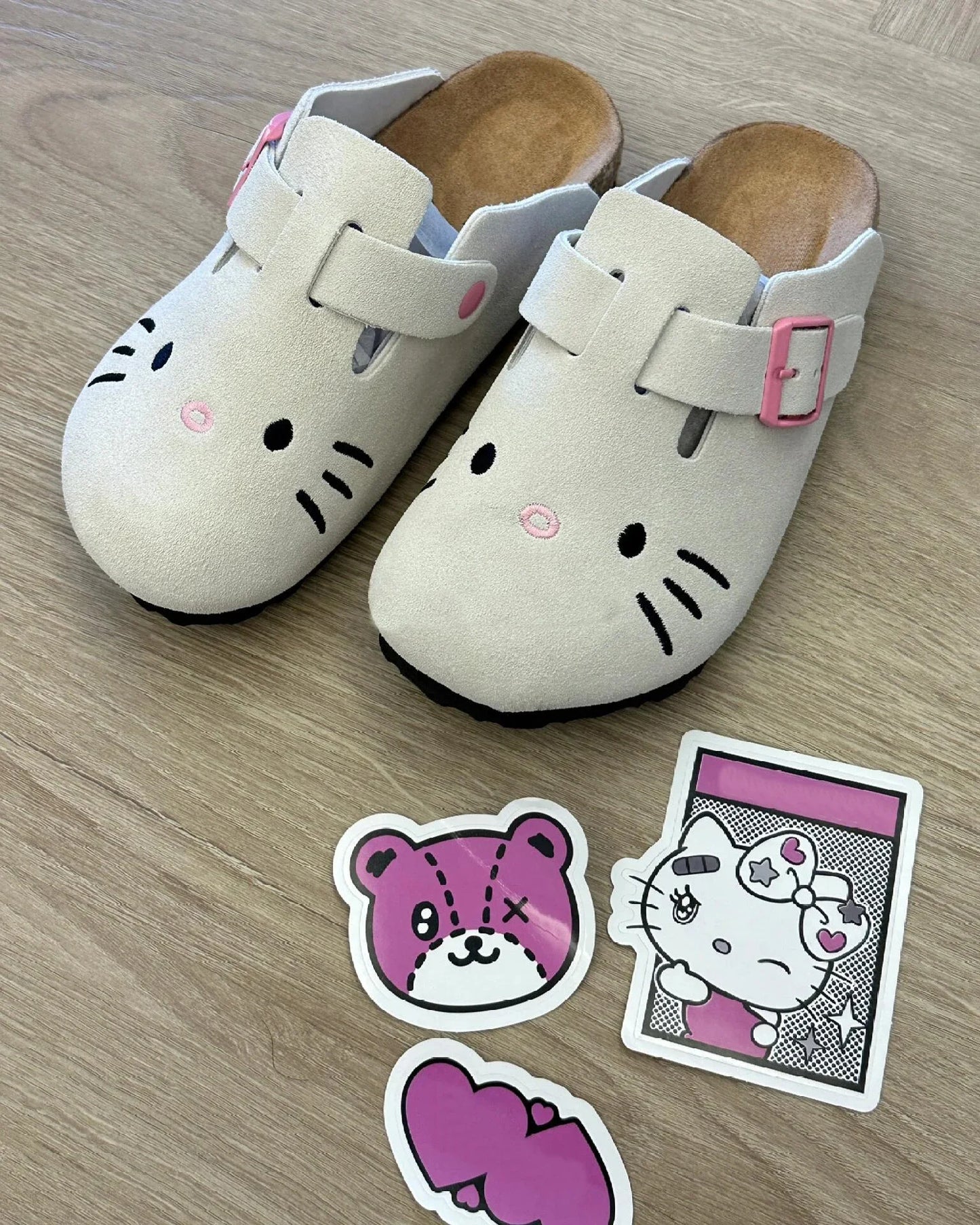 Kitty Kawaii Birkenstock Clog Style Slippers (Beige & Grey)