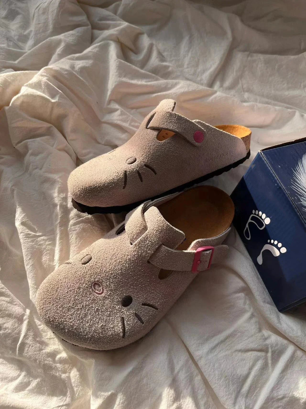 Kitty Kawaii Birkenstock Clog Style Slippers (Beige & Grey)