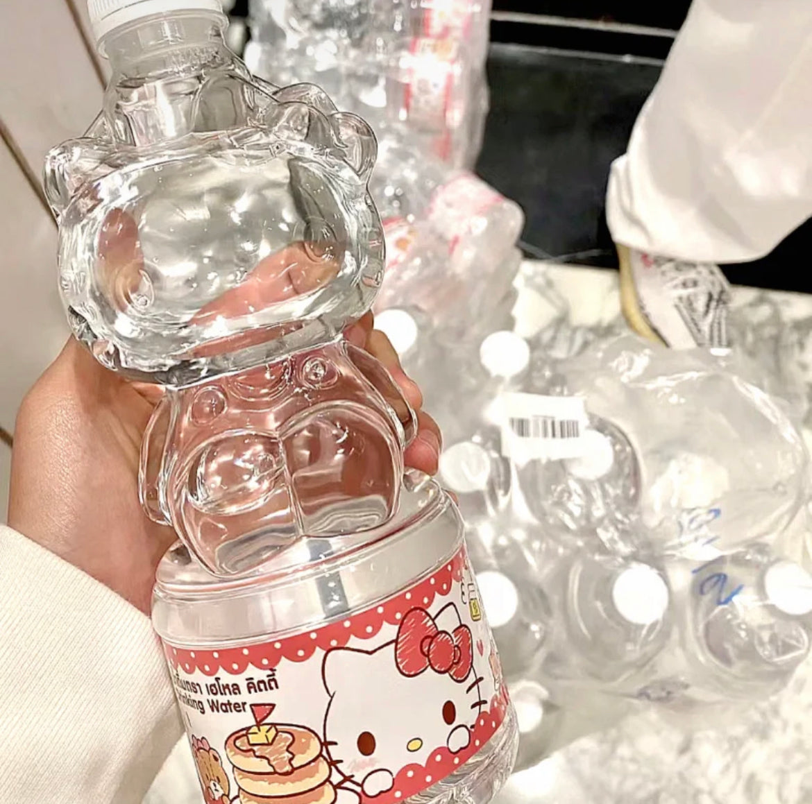 Kitty Kawaii Limited Edition Plastic Shaped Water Bottle - Bouquet Blossoms Shop