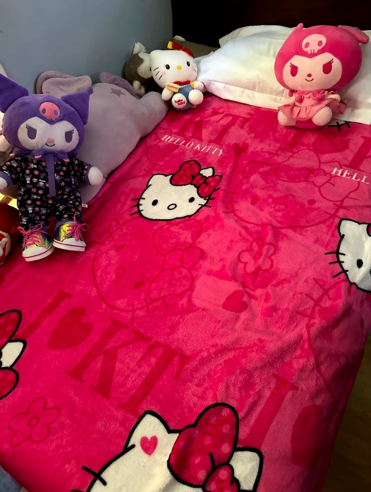 Kitty Kawaii Multi Pattern Pink Blanket