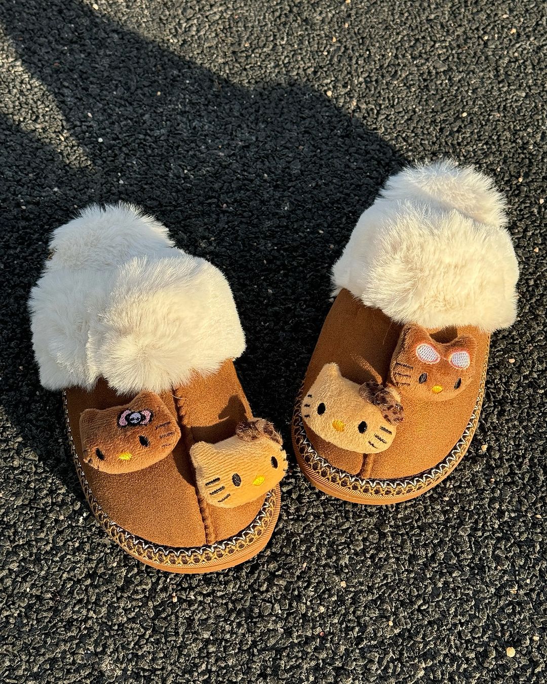 Kitty Kawaii Face Plushie Fur Brown Winter Slippers Shoes (2 Styles)