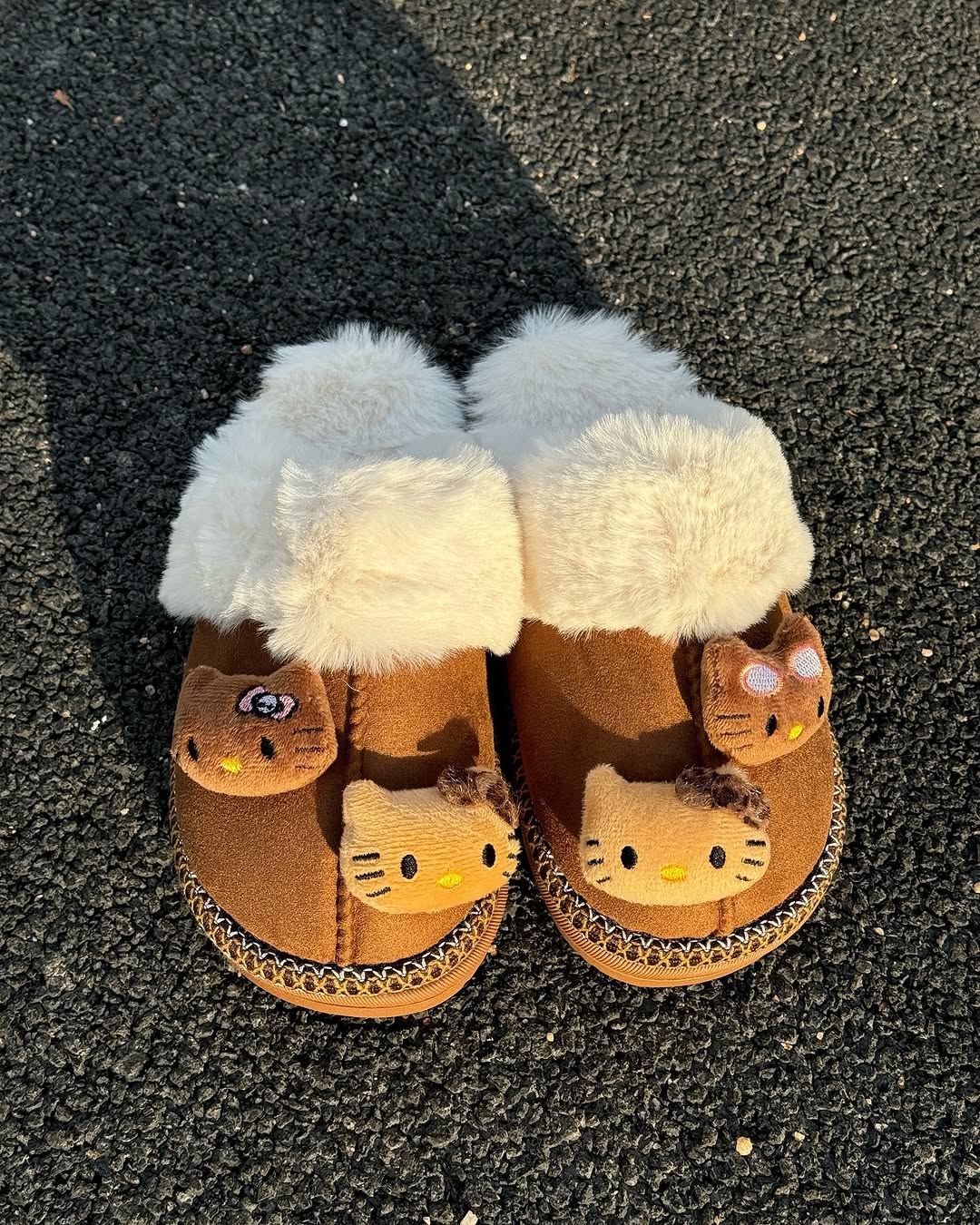 Kitty Kawaii Face Plushie Fur Brown Winter Slippers Shoes (2 Styles)